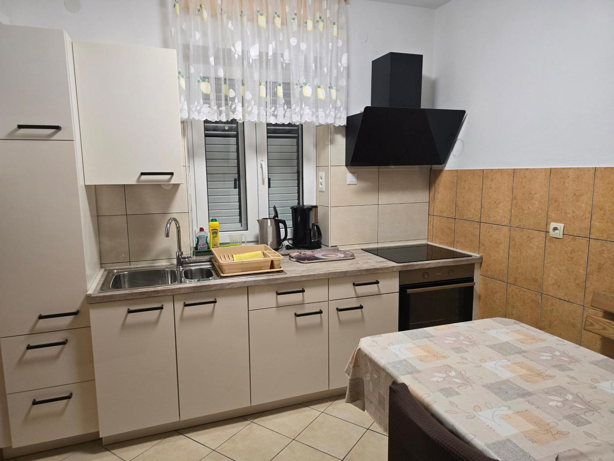 Apartments Mladenka Сень Экстерьер фото