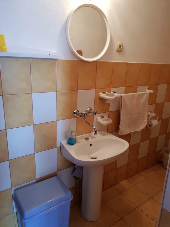 Apartments Mladenka Сень Экстерьер фото